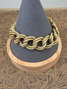 Vintage Gold-Tone Chunky Double Curb Link Textured Bracelet